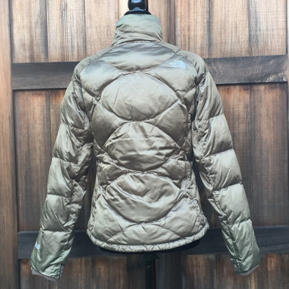 The North Face 550 Down Jacket. - Picture 4 of 14